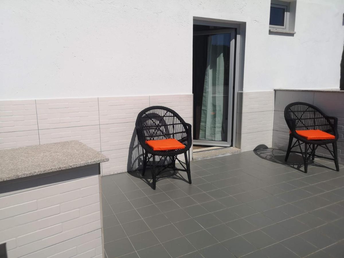 Leonchic - Guest House Com Piscina De Agua Salgada Барселос Стая снимка