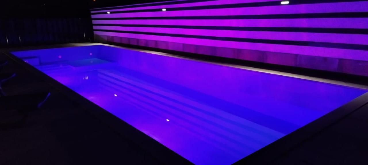 Leonchic - Guest House Com Piscina De Agua Salgada Барселос Екстериор снимка